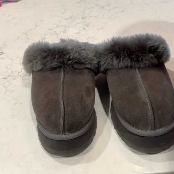 UGG Women's Disquette slip on flats Charcoal Shearling Slippers size 8 - Picture 2 of 5